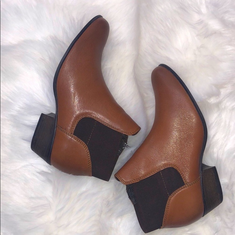 STEVE MADDEN BOOTIE - Picture 1 of 7